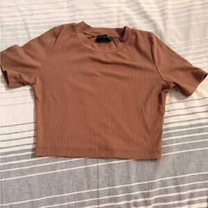 White Fox Ribbed Crop Top - Brown
Small